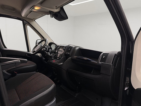 Peugeot Boxer 24 of 28