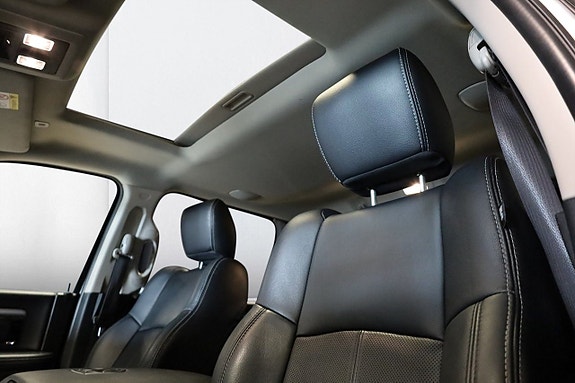 Dodge RAM 1500 8 of 12