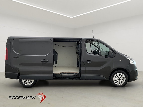 Renault Trafic 10 of 29