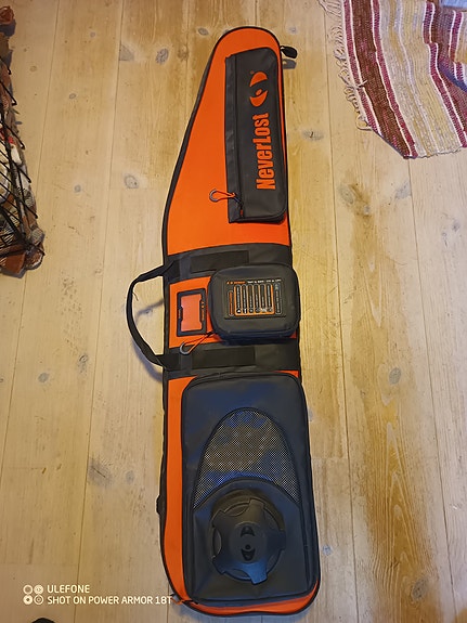 Product image 1 of 2