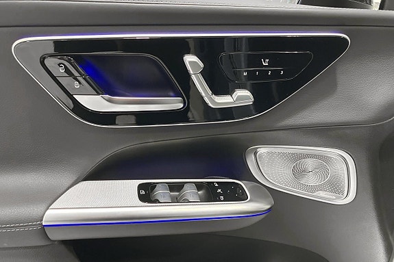 Mercedes-Benz GLC 220 d 14 of 17