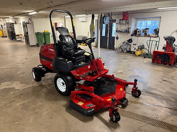 Toro 3280D 4WD Åkgräsklippare 5 of 9