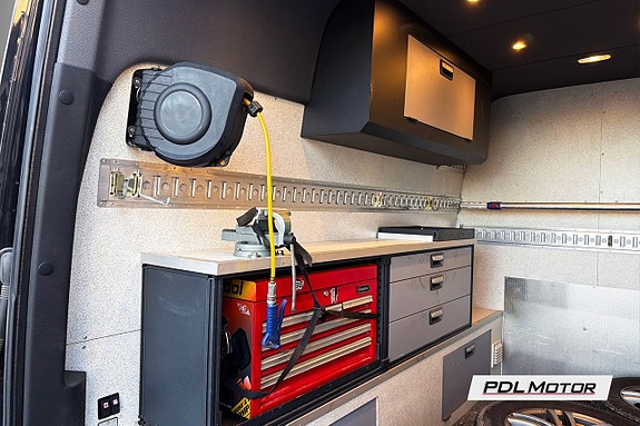 Mercedes-Benz Sprinter 319 10 of 20