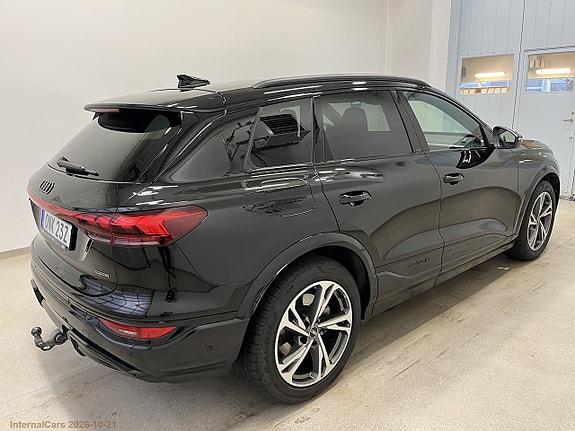Audi Q6 e-tron 3 of 15