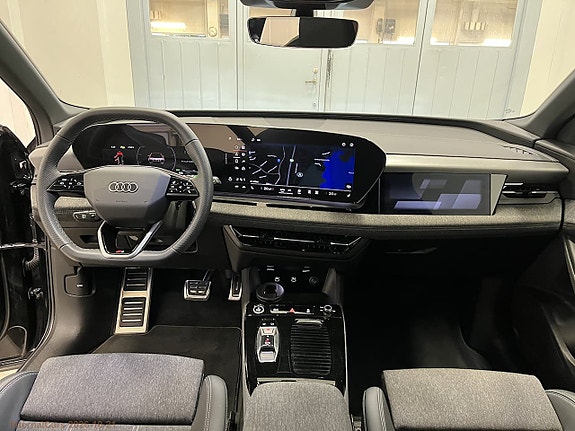 Audi Q6 e-tron 6 of 15