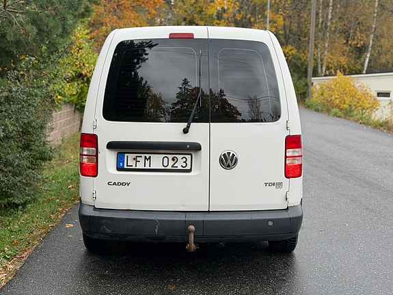Volkswagen Caddy Maxi 5 of 10