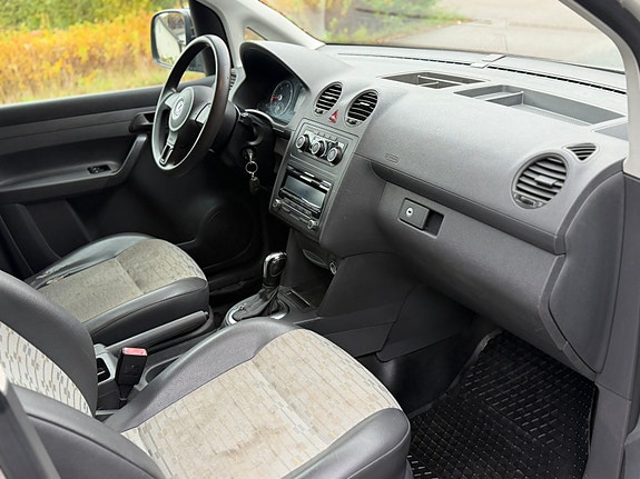 Volkswagen Caddy Maxi 8 of 10