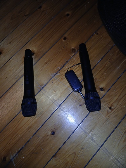 Product image 1 of 2