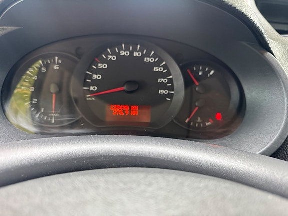Renault Kangoo Express 17 of 17