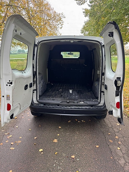 Renault Kangoo Express 15 of 17