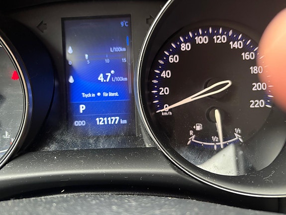 Toyota C-HR 8 of 8