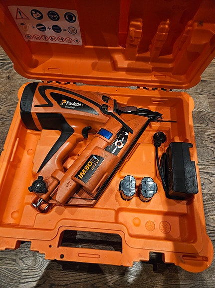 Product image 1 of 2
