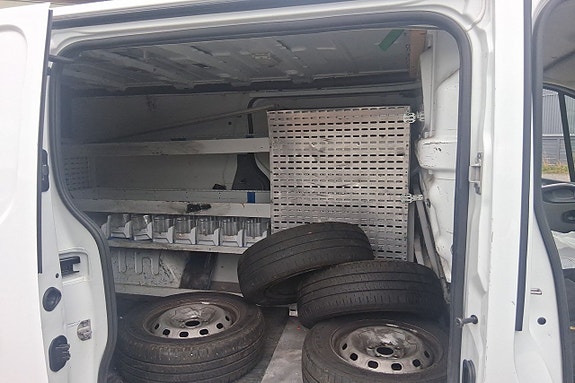 Renault Trafic 12 of 14