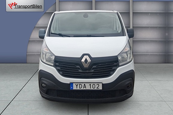 Renault Trafic 8 of 14