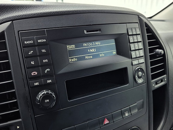 Mercedes-Benz Vito 111 18 of 21