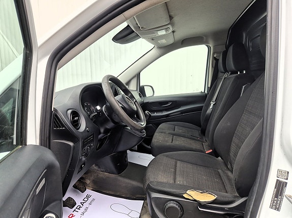Mercedes-Benz Vito 111 12 of 21