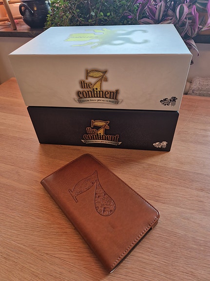 Product image 1 of 2