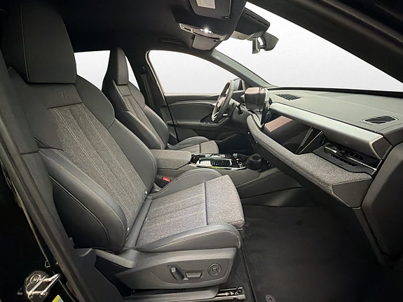 Audi Q6 e-tron 30 of 30