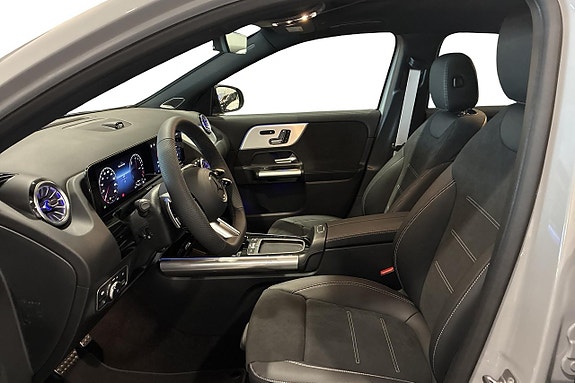 Mercedes-Benz GLA 250 e 12 of 17