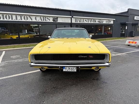 Dodge Charger 2 of 21