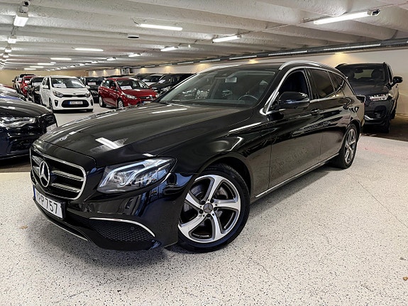 Mercedes-Benz E 220