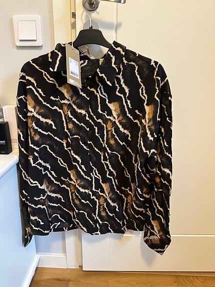Product image 1 of 7