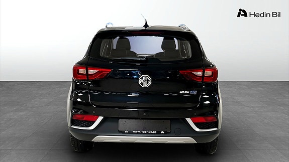 MG ZS EV 4 of 12