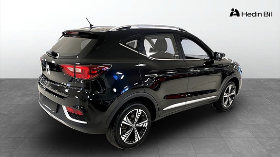 MG ZS EV 2 of 12