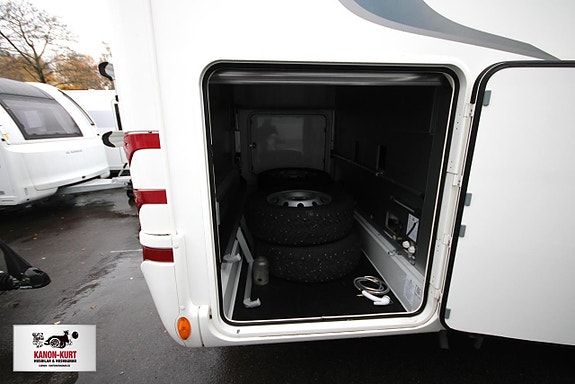 Rapido 7096 F Scandinavian Exclusive 2 of 15