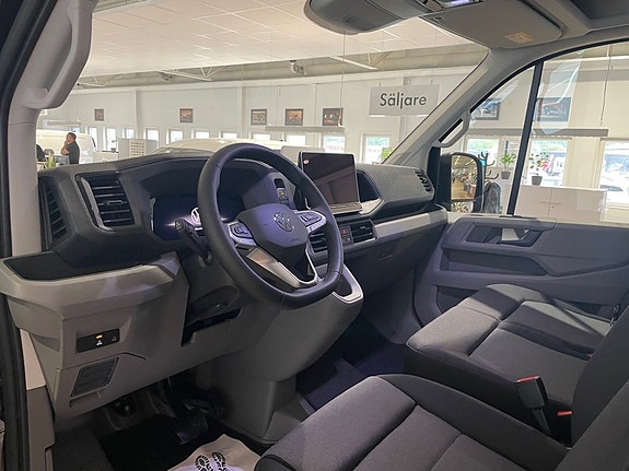 Volkswagen Crafter 2 of 5