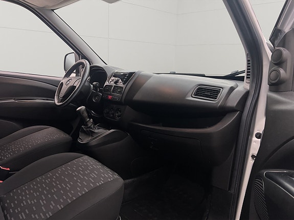 Opel Combo 22 of 26