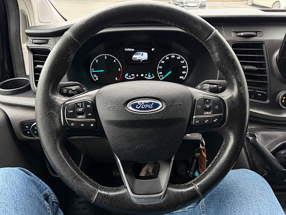 Ford Transit Custom 8 of 19