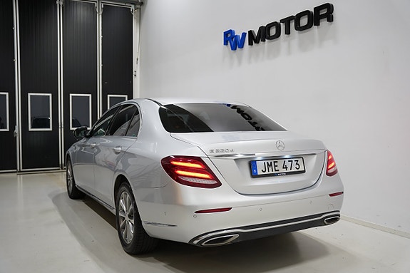 Mercedes-Benz E 220 d 5 of 21