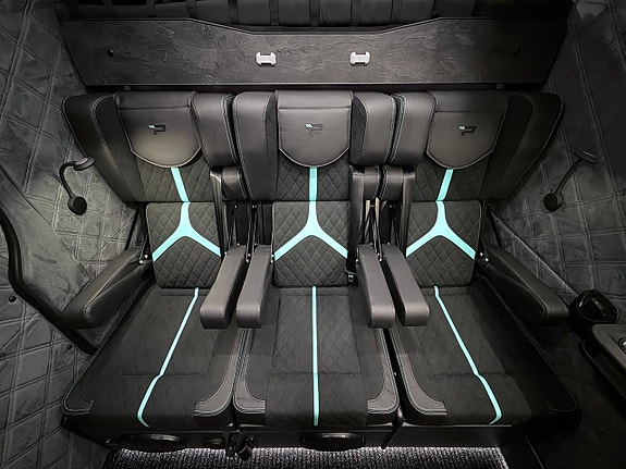 Mercedes-Benz Sprinter 319 15 of 27