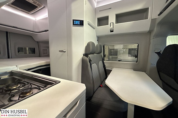 Volkswagen California Grand 600 10 of 21