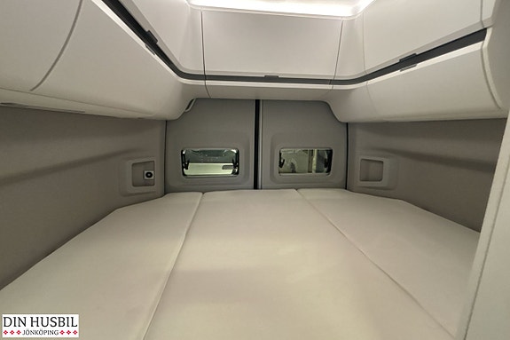 Volkswagen California Grand 600 20 of 21