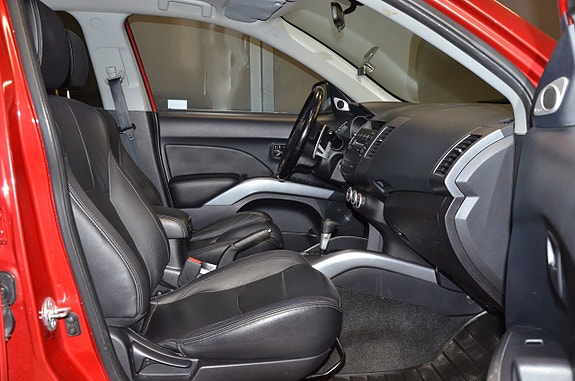 Mitsubishi Outlander 14 of 17