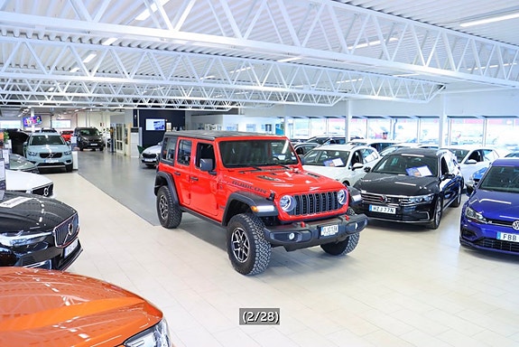 Jeep Wrangler Unlimited 24 of 27