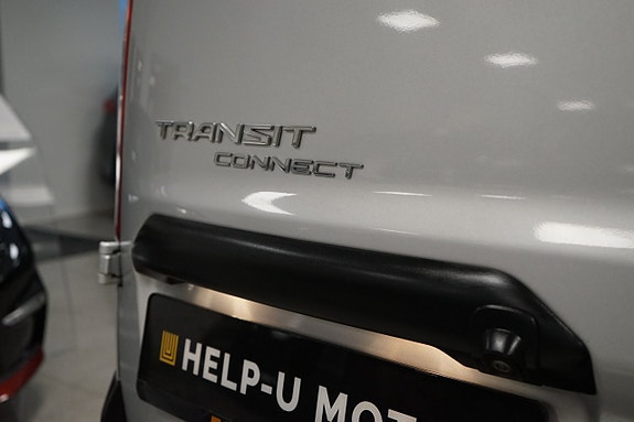 Ford Transit Connect 22 of 27