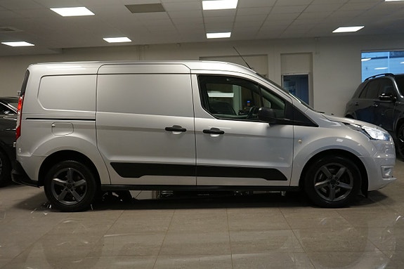 Ford Transit Connect 3 of 27