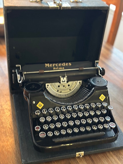 Product image 1 of 8