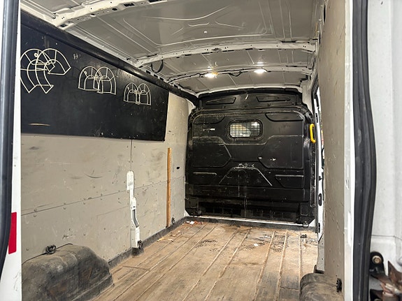 Ford Transit 5 of 10