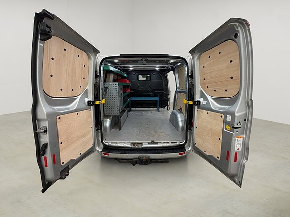 Ford Transit Custom 12 of 28