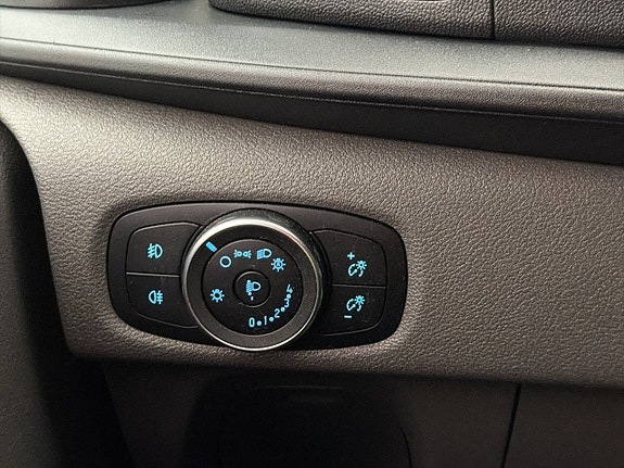 Ford Transit Custom 15 of 28