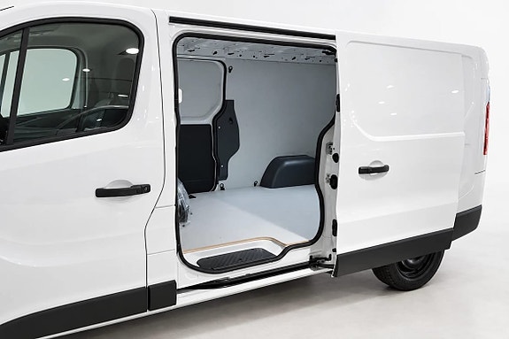 Renault Trafic 5 of 19