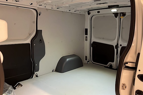 Renault Trafic 6 of 19