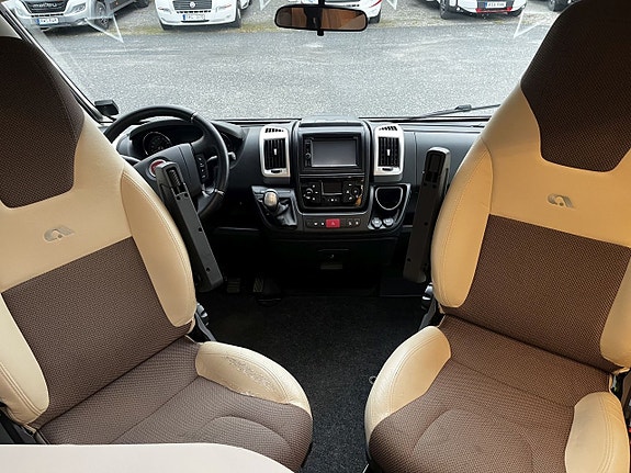 Adria Twin 640SLX Långbäddar, 180 hk, automat, Alde vattenburen värme 22 of 26
