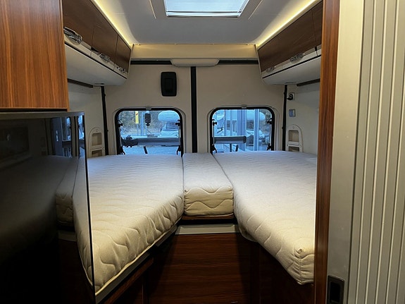 Adria Twin 640SLX Långbäddar, 180 hk, automat, Alde vattenburen värme 16 of 26