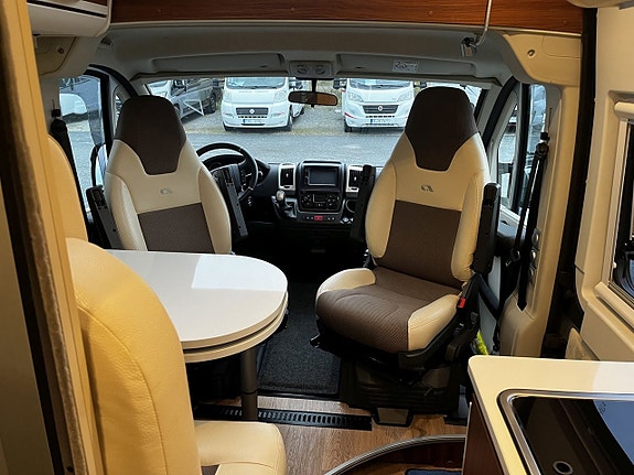 Adria Twin 640SLX Långbäddar, 180 hk, automat, Alde vattenburen värme 19 of 26