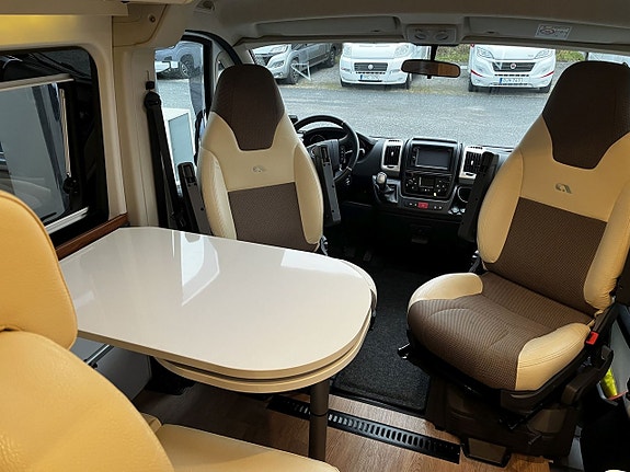 Adria Twin 640SLX Långbäddar, 180 hk, automat, Alde vattenburen värme 21 of 26
